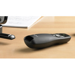Mando Inalámbrico Laser R400 2.4Ghz - Logitech